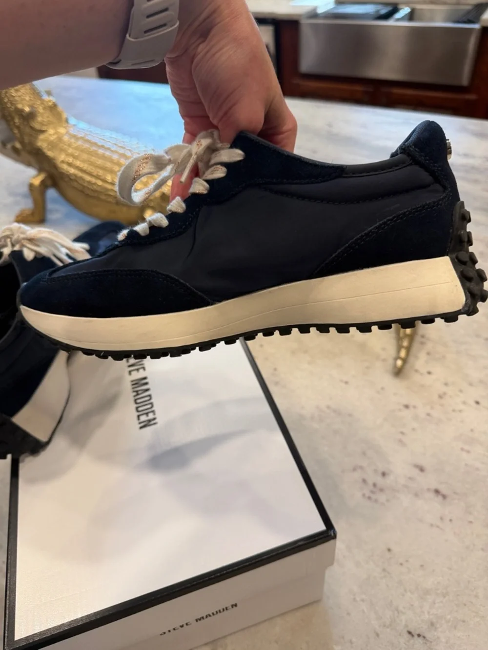 Steve Madden Navy and White Women’s Campo Sneaker Sz 9 - Picture 9 of 16